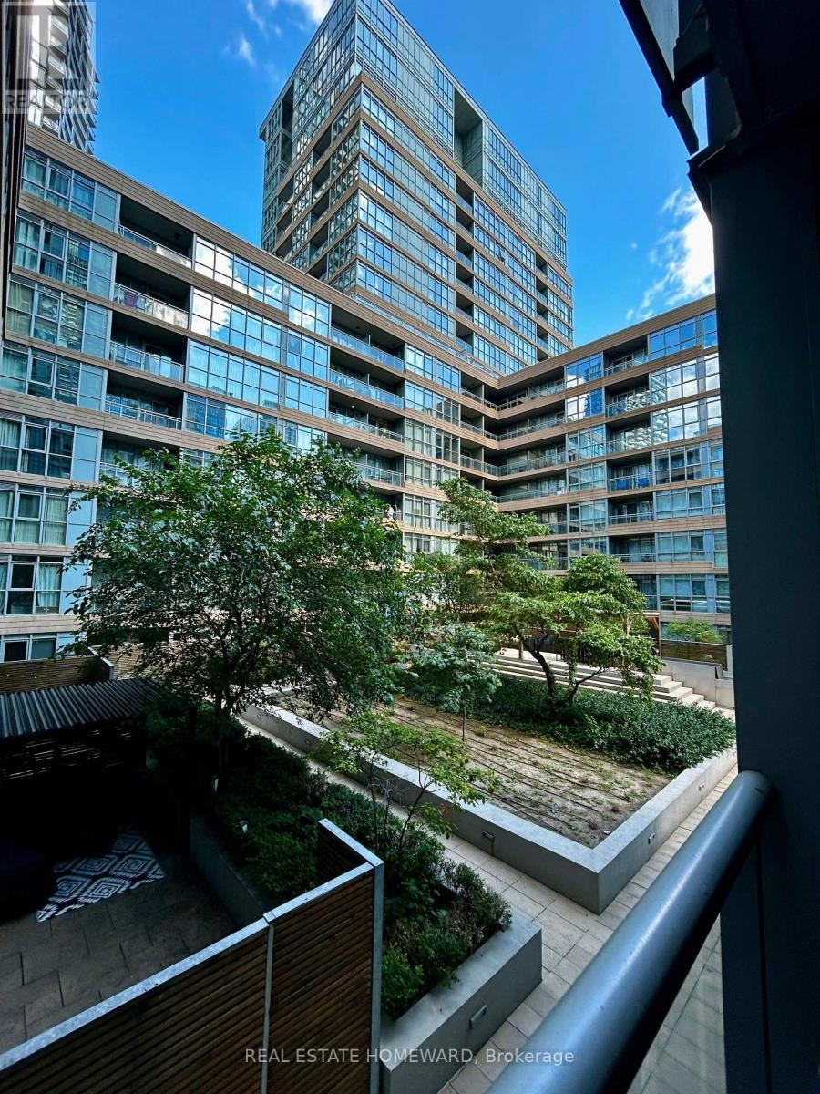 331-15 Iceboat Terrace, Toronto, ON, M5V 4A5 - 17