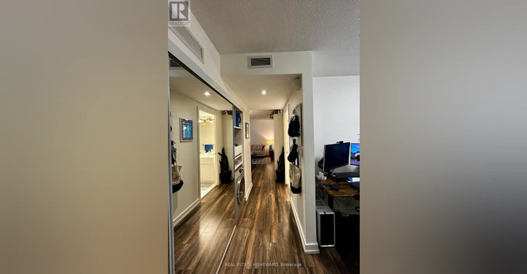 331-15 Iceboat Terrace, Toronto, ON, M5V 4A5 - 2