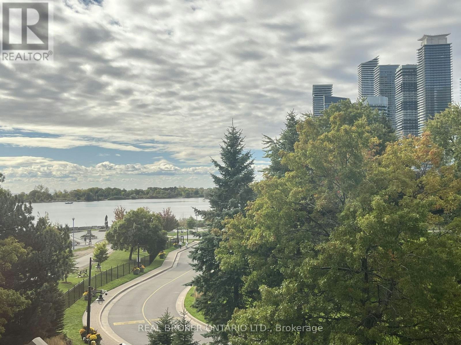 304-1 Palace Pier Court, Toronto, ON, M8V 3W9 - 6