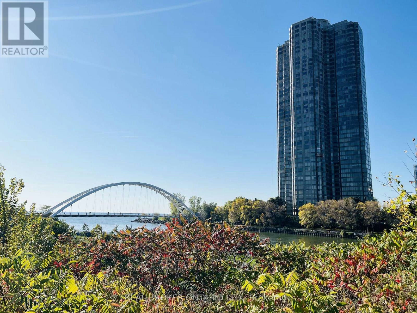 304-1 Palace Pier Court, Toronto, ON, M8V 3W9 - 31