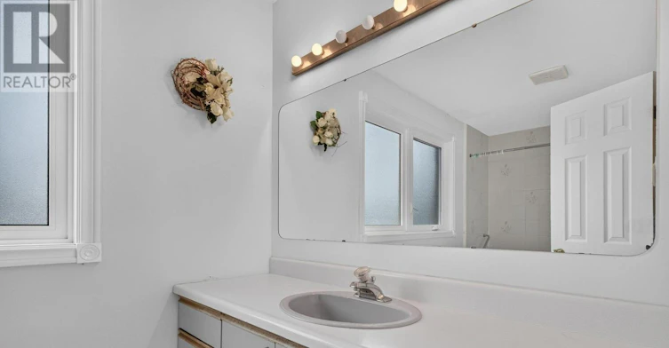 13 Sherk Crescent, Ottawa, ON, K2K 2L4 - 15