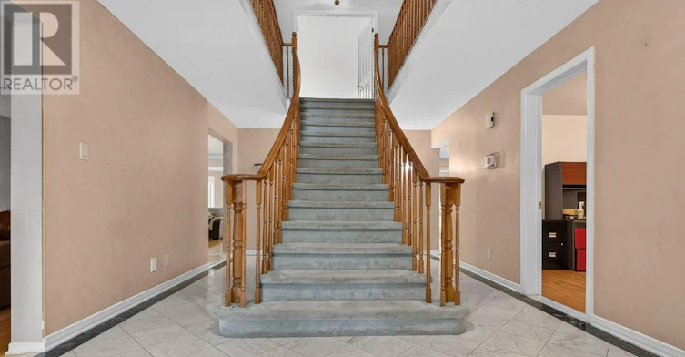 13 Sherk Crescent, Ottawa, ON, K2K 2L4 - 3