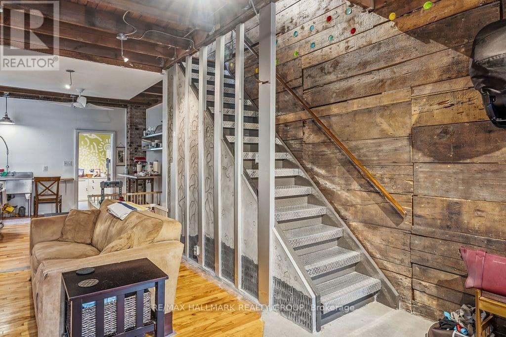 439 Kent Street, Ottawa, ON, K2P 2B4 - 9