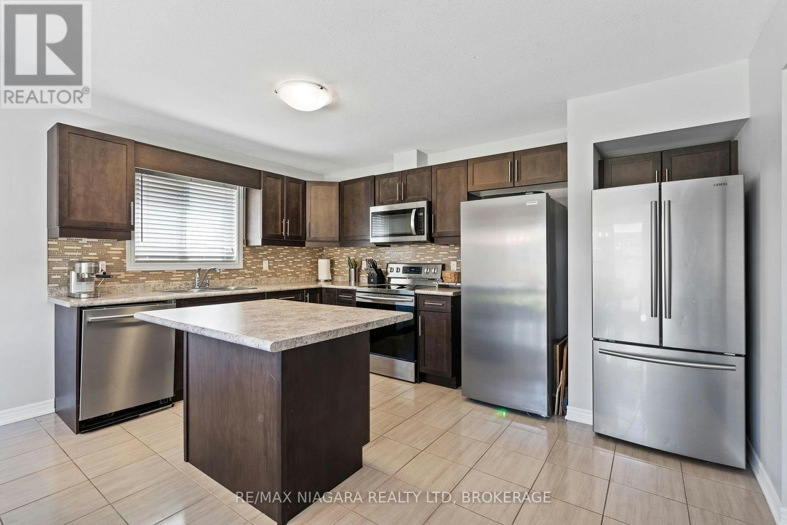 7 Riley Avenue, Pelham, ON, L0S 1E6 - 9