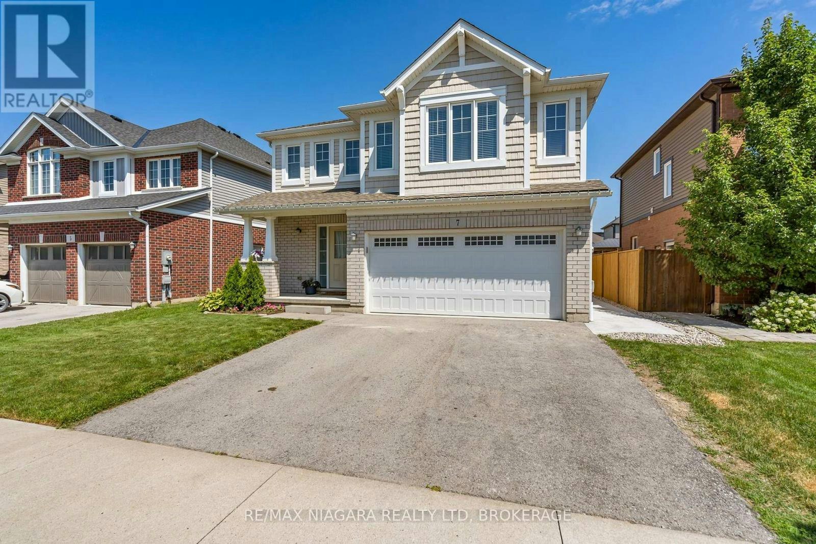7 Riley Avenue, Pelham, ON, L0S 1E6 - 2