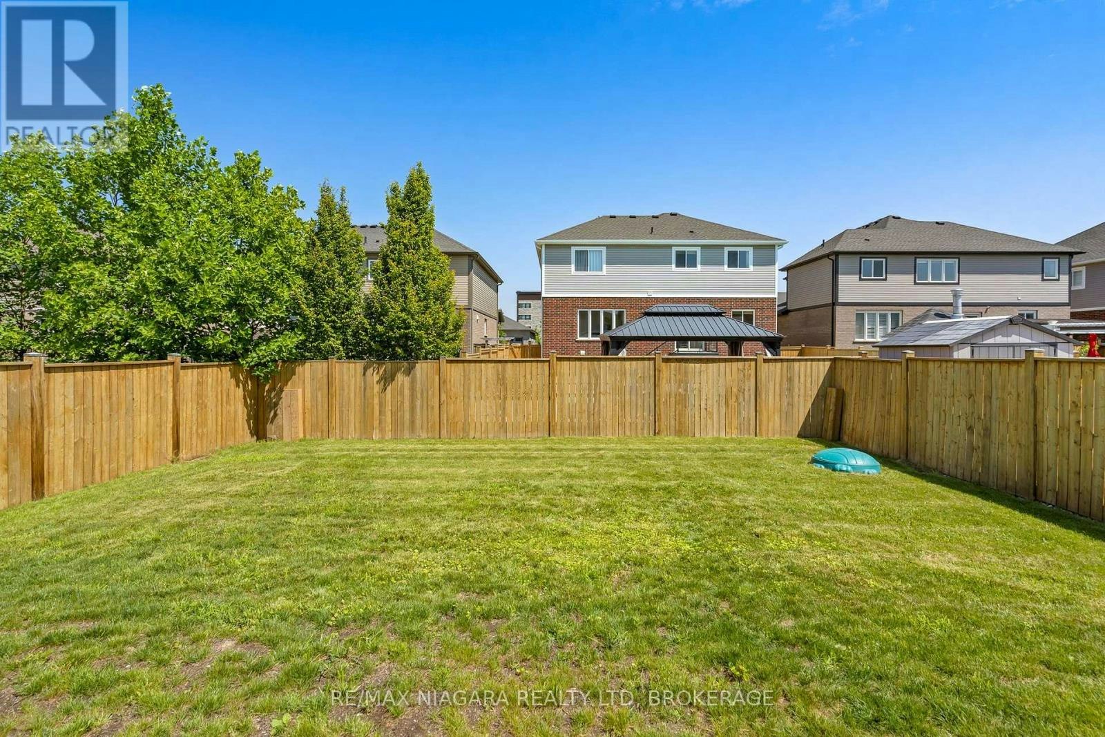 7 Riley Avenue, Pelham, ON, L0S 1E6 - 32