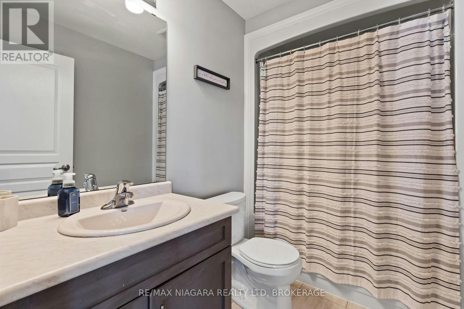 7 Riley Avenue, Pelham, ON, L0S 1E6 - 24