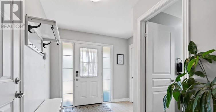 7 Riley Avenue, Pelham, ON, L0S 1E6 - 4