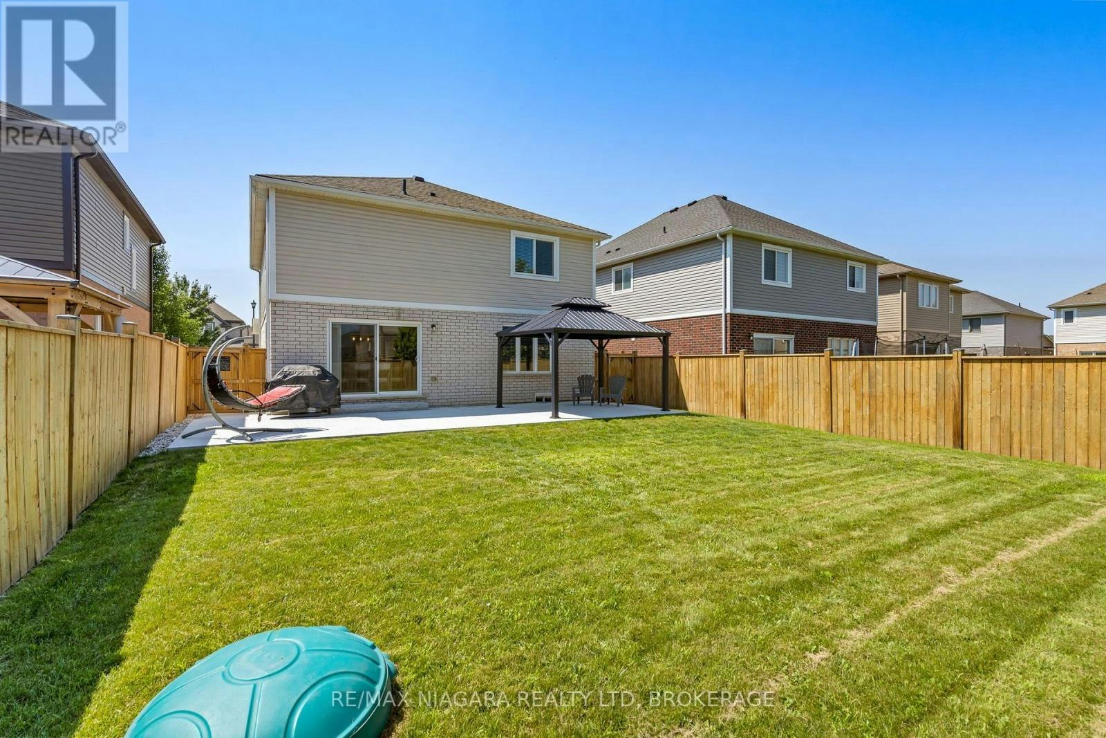 7 Riley Avenue, Pelham, ON, L0S 1E6 - 30