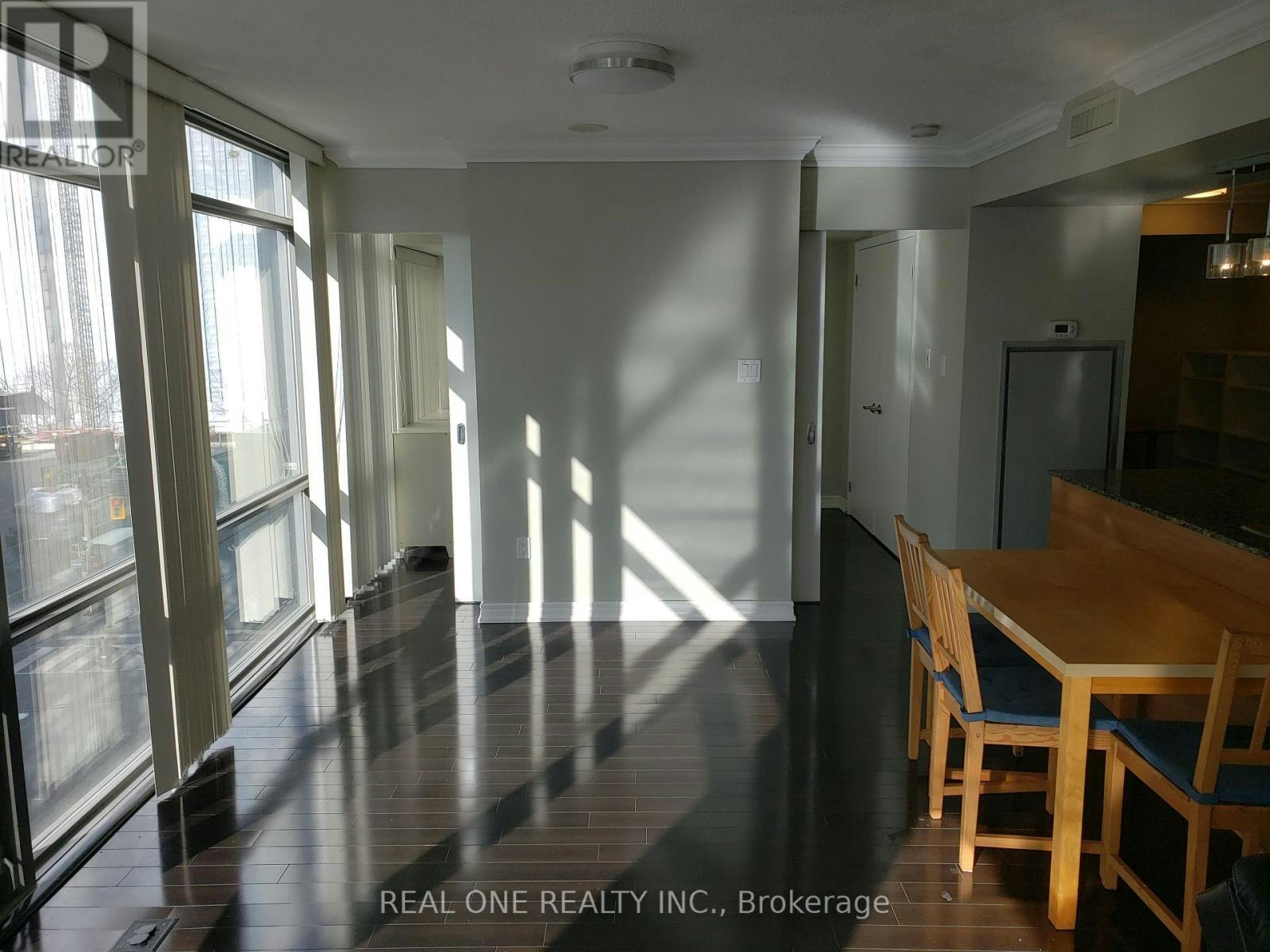 402-37 Grosvenor Street, Toronto, ON, M4Y 3G5 - 2