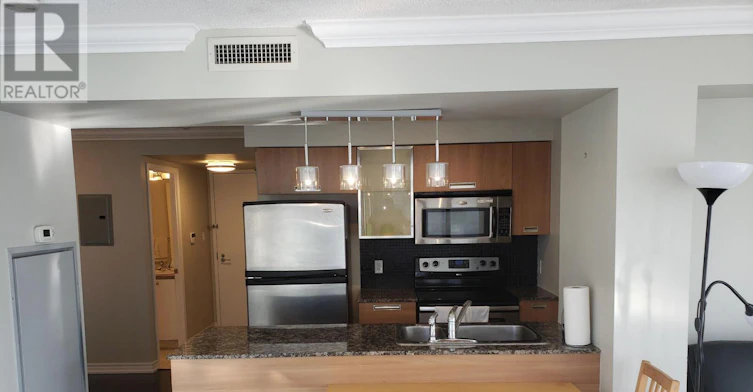 402-37 Grosvenor Street, Toronto, ON, M4Y 3G5 - 3