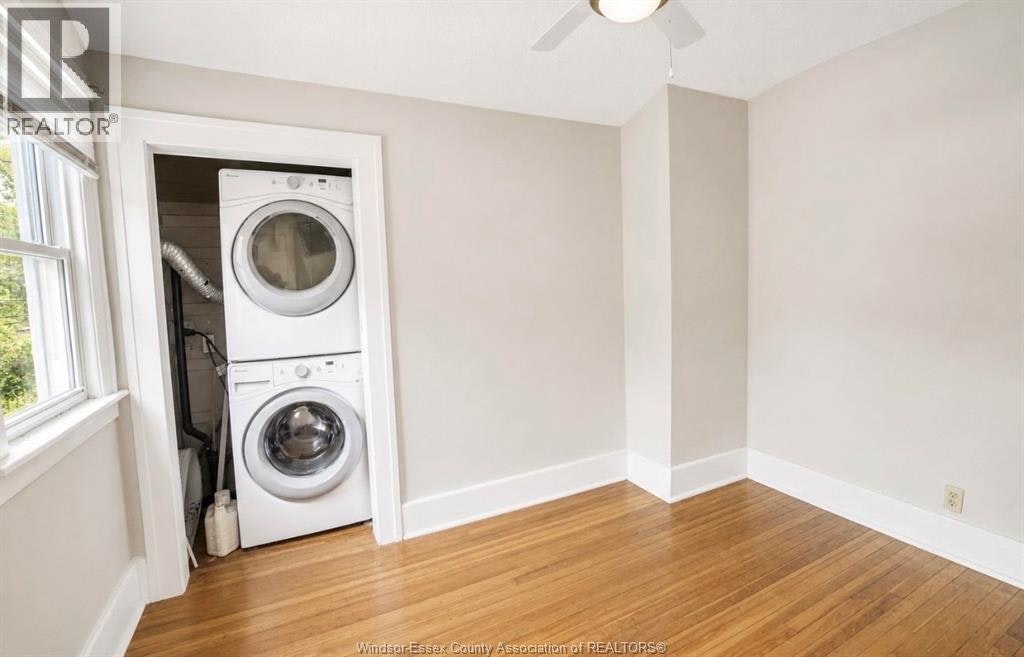 Upper-2177 Dougall, Windsor, ON, N8X 1S5 - 9
