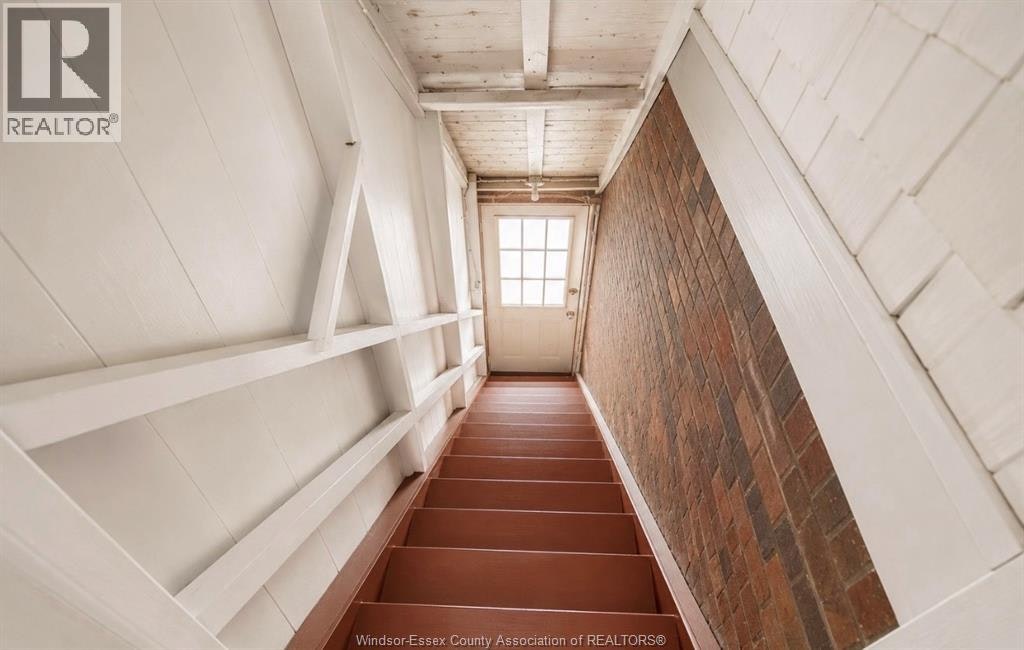Upper-2177 Dougall, Windsor, ON, N8X 1S5 - 13