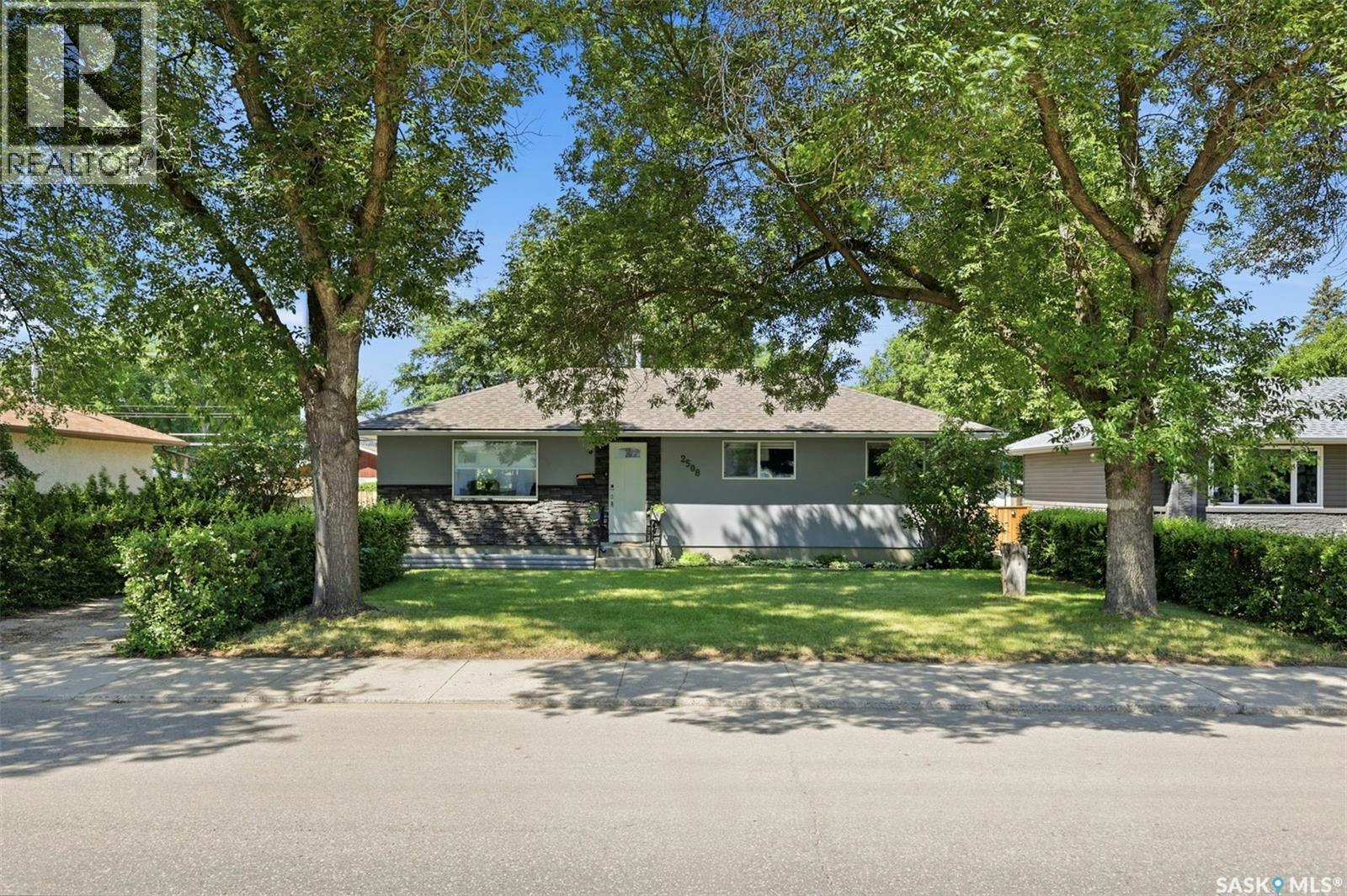 2508 Preston Avenue S, Saskatoon, SK, S7J 2G4