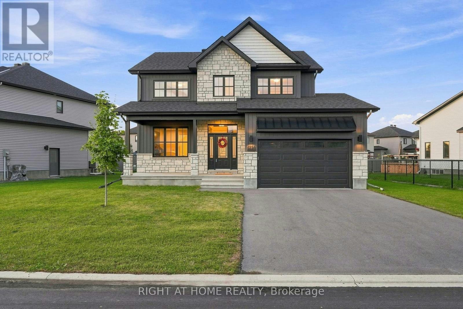 1334 Fribourg Street, Russell, ON, K0A 1W0