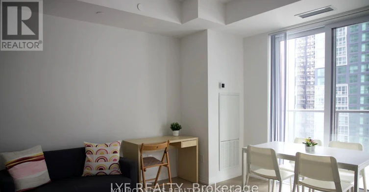 2711-8 Widmer Street, Toronto, ON, M5V 0W6 - 2