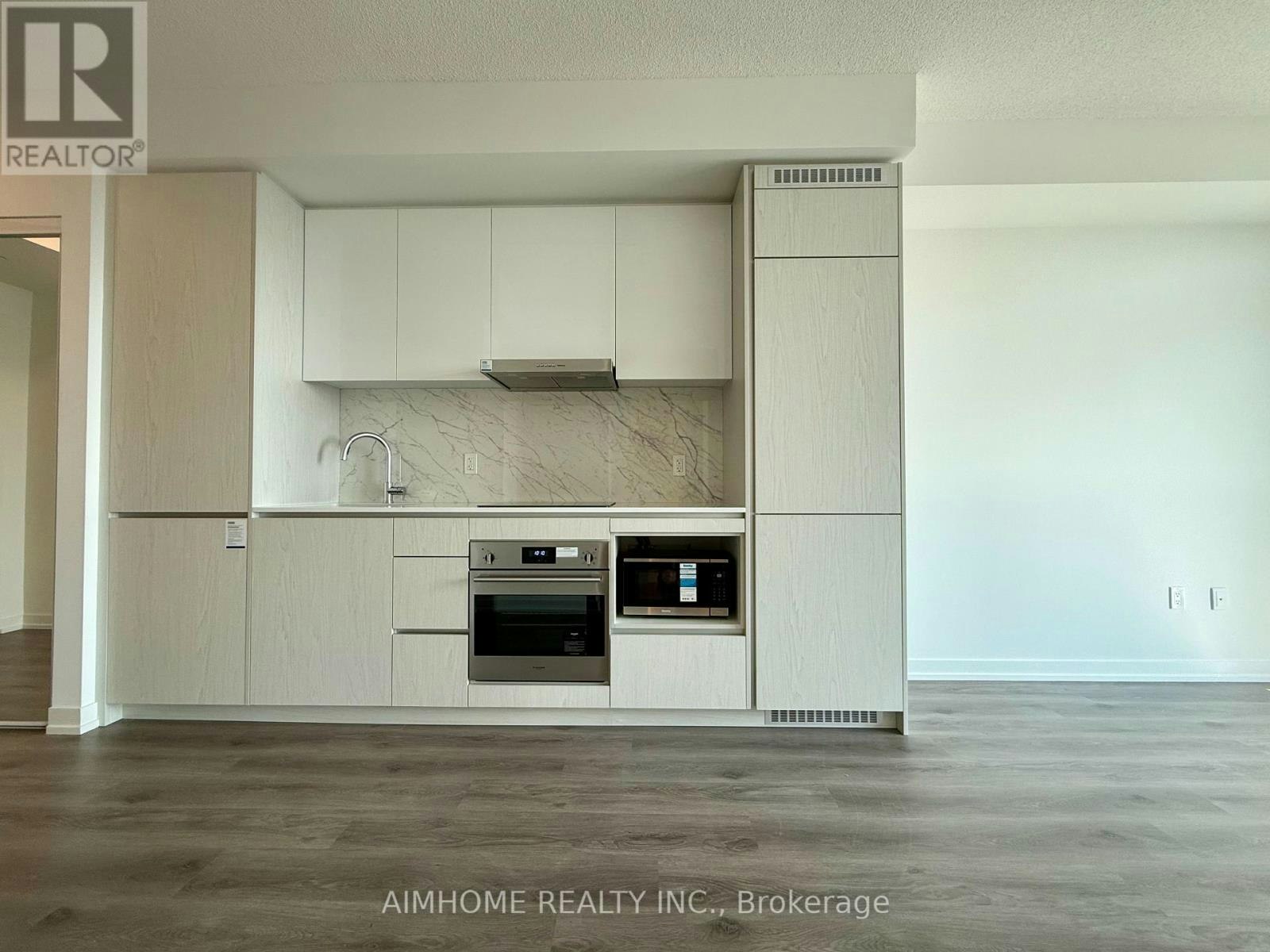3207-28 Interchange Way, Vaughan, ON, L4K 0P8 - 3