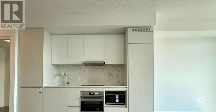 3207-28 Interchange Way, Vaughan, ON, L4K 0P8 - 3