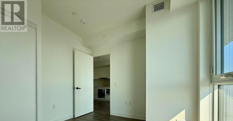 3207-28 Interchange Way, Vaughan, ON, L4K 0P8 - 8