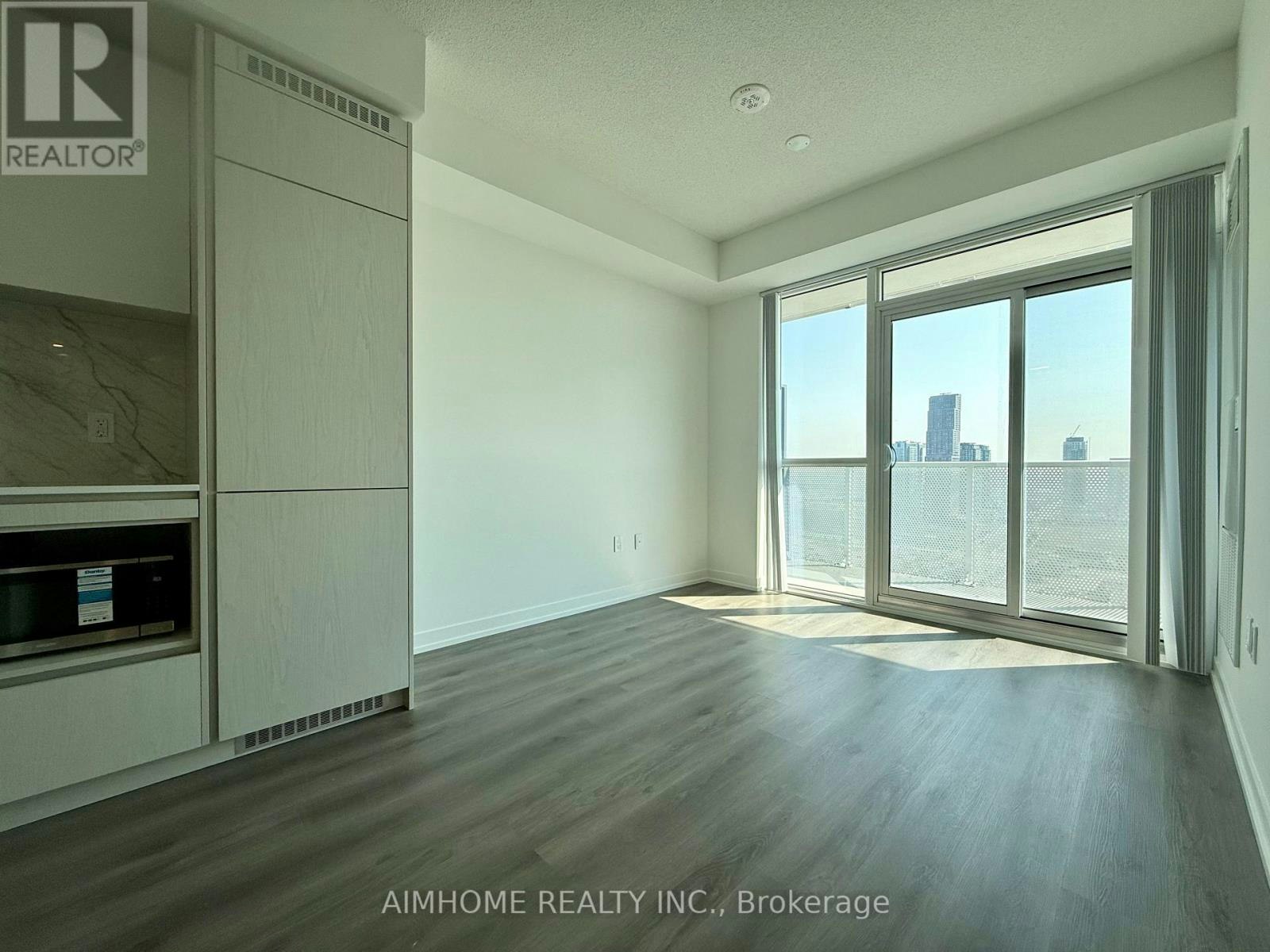 3207-28 Interchange Way, Vaughan, ON, L4K 0P8 - 4