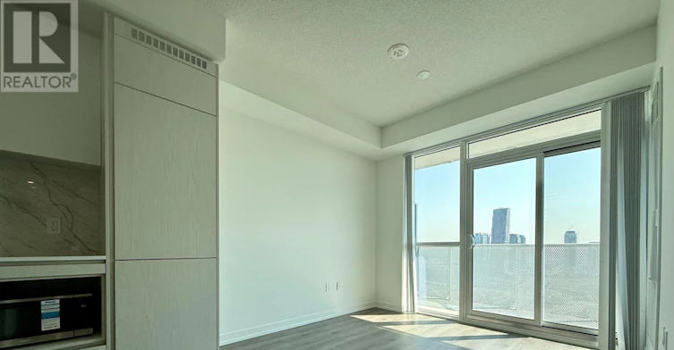 3207-28 Interchange Way, Vaughan, ON, L4K 0P8 - 4