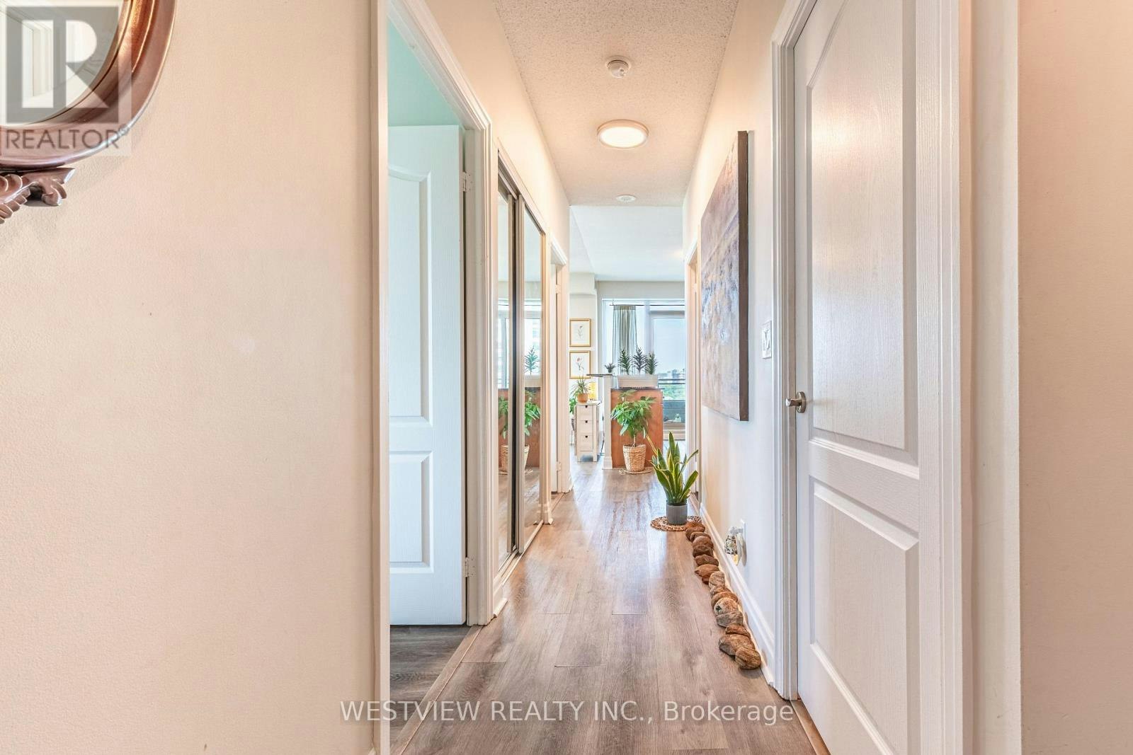 1004-2119 Lake Shore Boulevard W, Toronto, ON, M8V 4E8 - 2