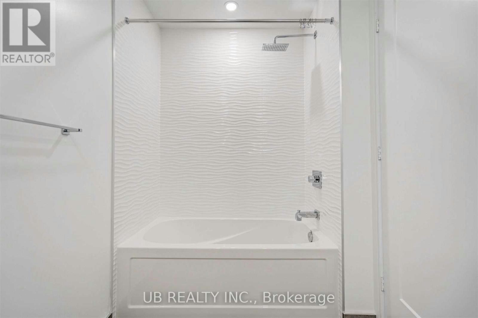 5005-70 Annie Craig Drive, Toronto, ON, M8V 0C4 - 28