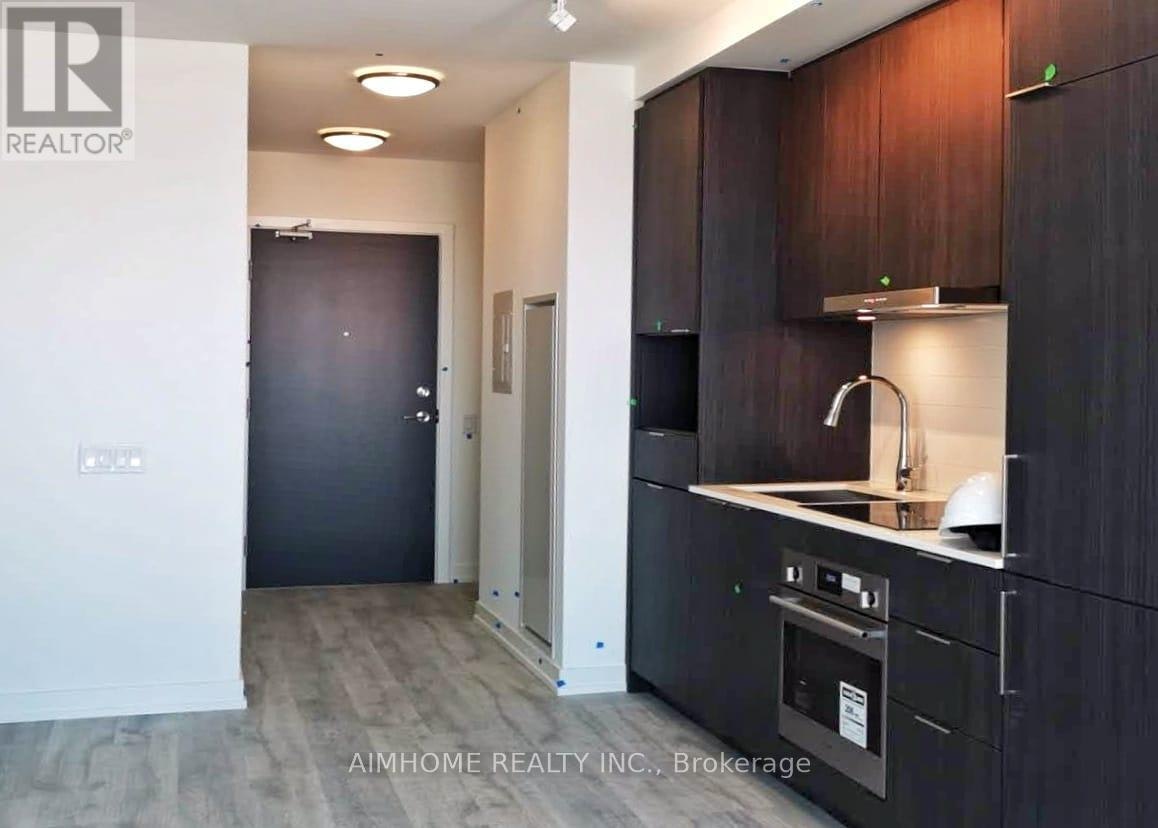 N1113-7 Golden Lion Heights, Toronto, ON, M6R 2J3