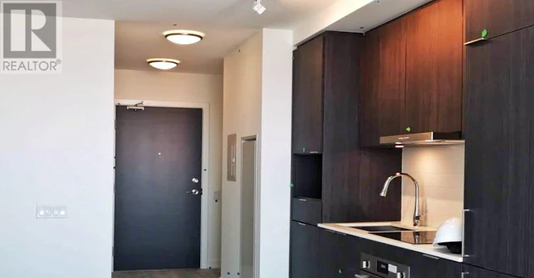 N1113-7 Golden Lion Heights, Toronto, ON, M6R 2J3