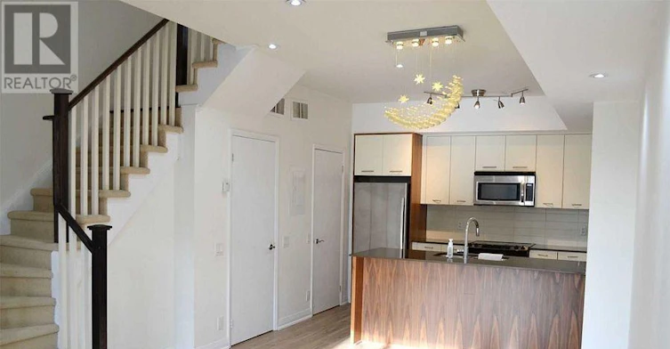 60-27 Valhalla Inn Road, Toronto, ON, M9B 0B3 - 7