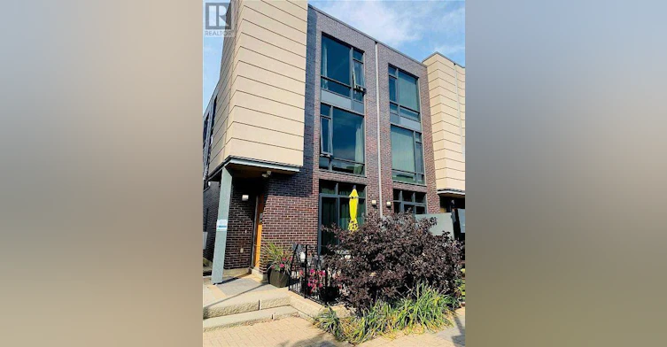 60-27 Valhalla Inn Road, Toronto, ON, M9B 0B3 - 3