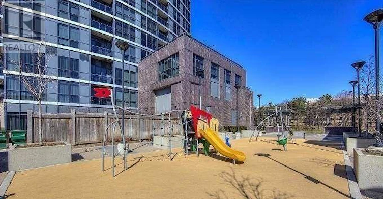 60-27 Valhalla Inn Road, Toronto, ON, M9B 0B3 - 17