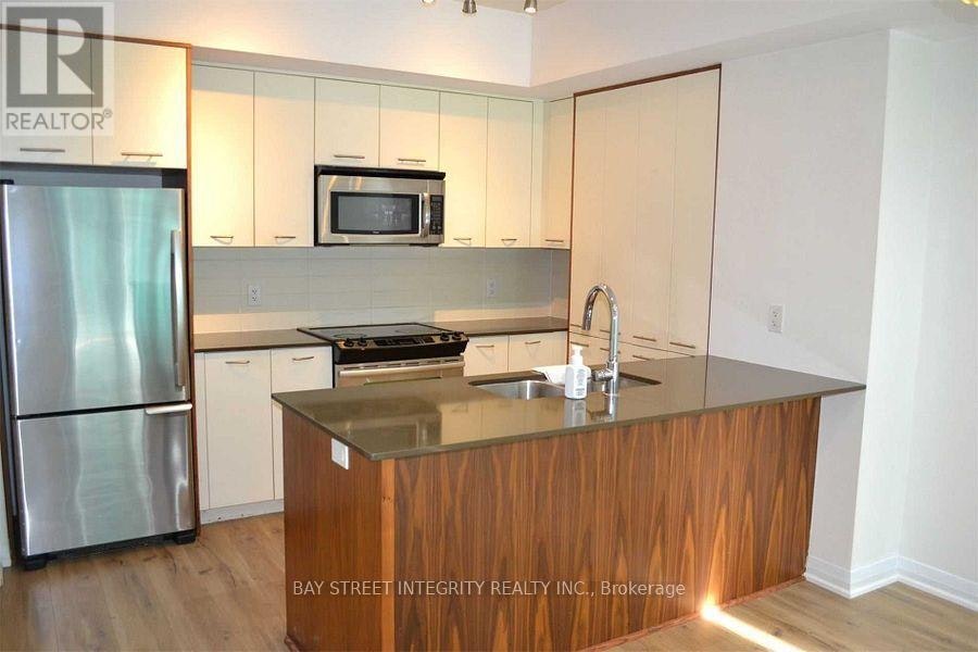 60-27 Valhalla Inn Road, Toronto, ON, M9B 0B3 - 6