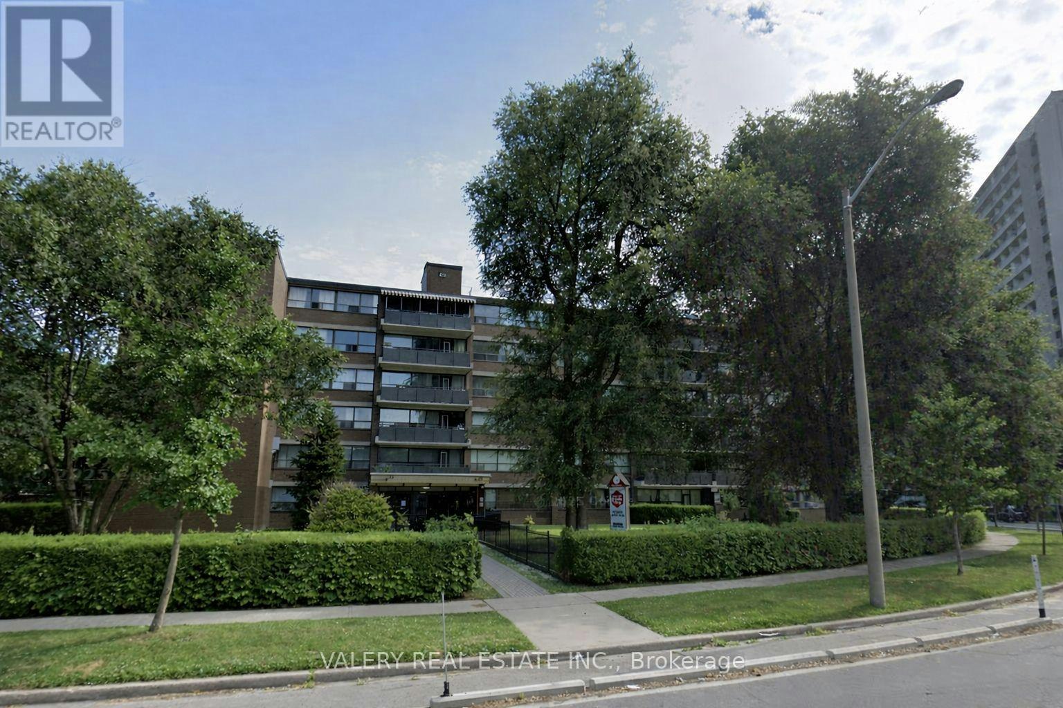 107-42 Thorncliffe Park Drive, Toronto, ON, M4H 1K1