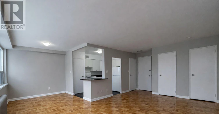 501-42 Thorncliffe Park Drive, Toronto, ON, M4H 1K1 - 4