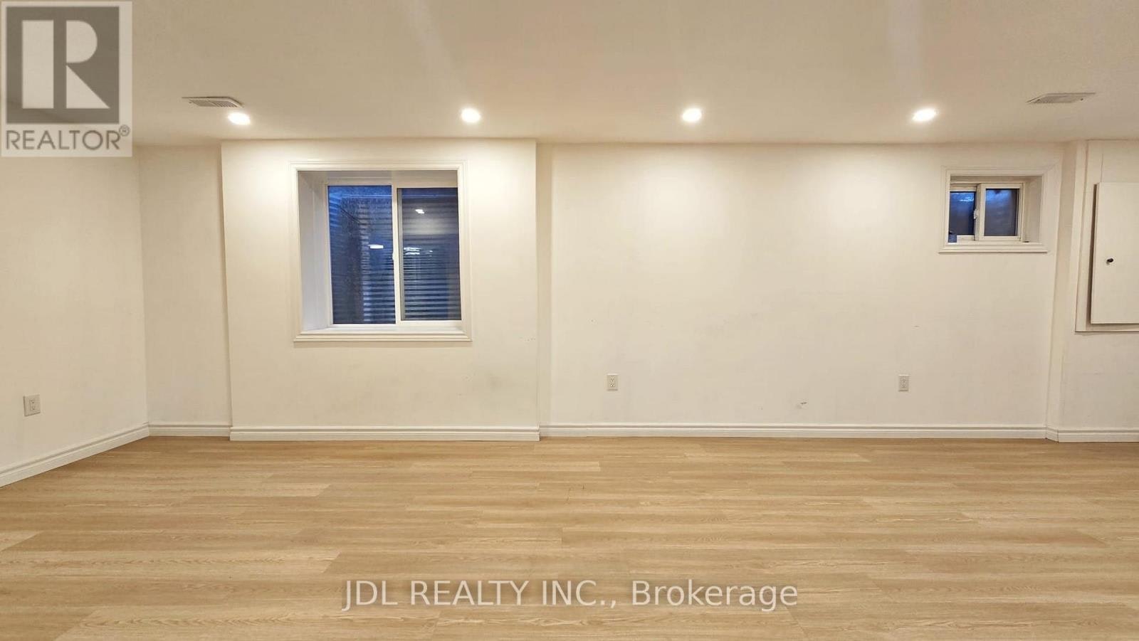 3769 Brandon Gate Drive, Mississauga, ON, L4T 3N1 - 5