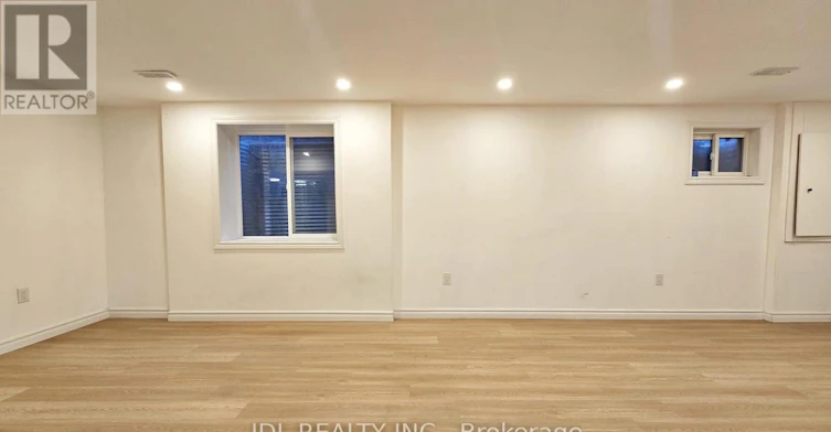 3769 Brandon Gate Drive, Mississauga, ON, L4T 3N1 - 5