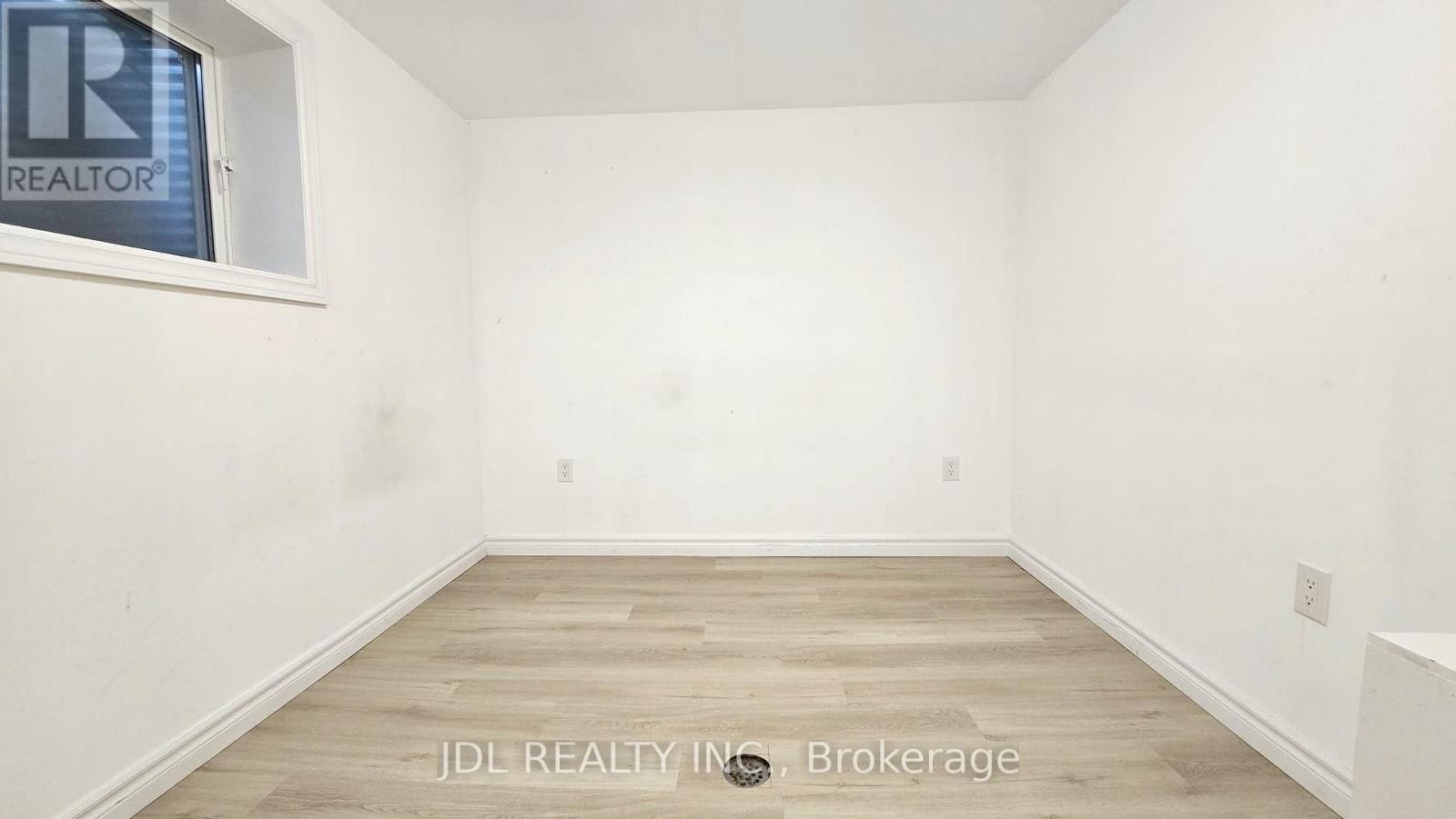 3769 Brandon Gate Drive, Mississauga, ON, L4T 3N1 - 7
