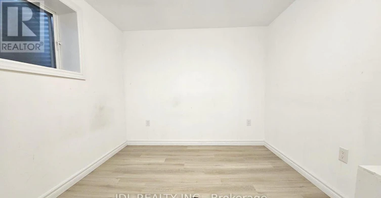 3769 Brandon Gate Drive, Mississauga, ON, L4T 3N1 - 7