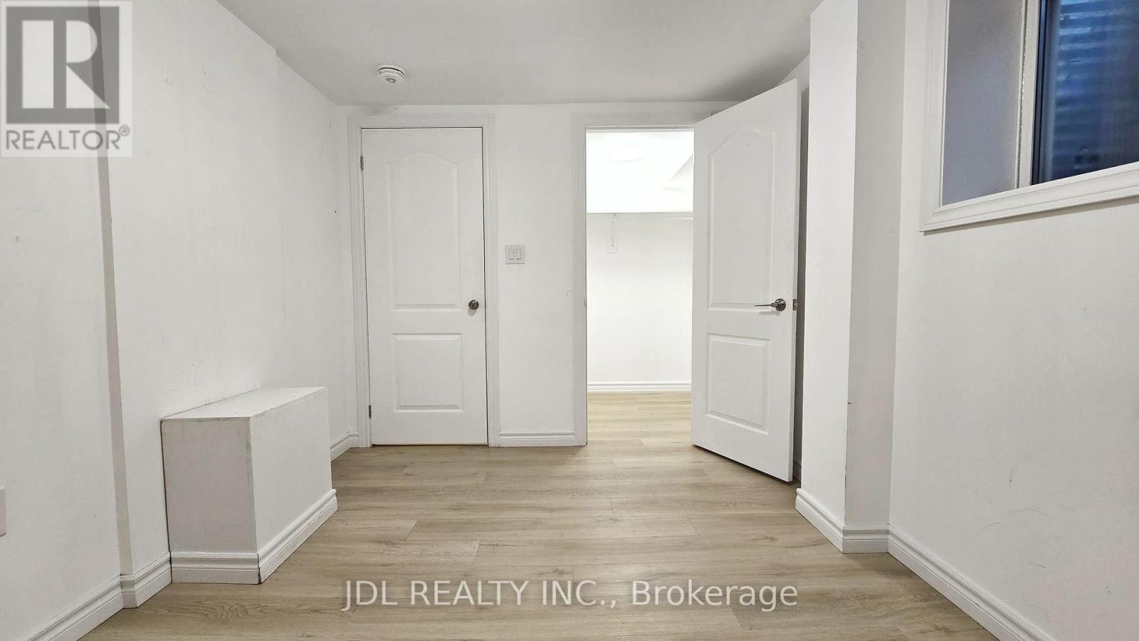 3769 Brandon Gate Drive, Mississauga, ON, L4T 3N1 - 6