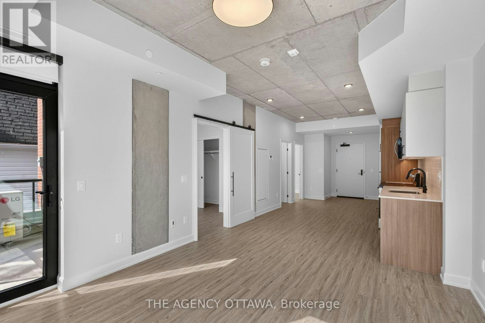 302-56 Bayswater Avenue, Ottawa, ON, K1Y 2E9 - 6