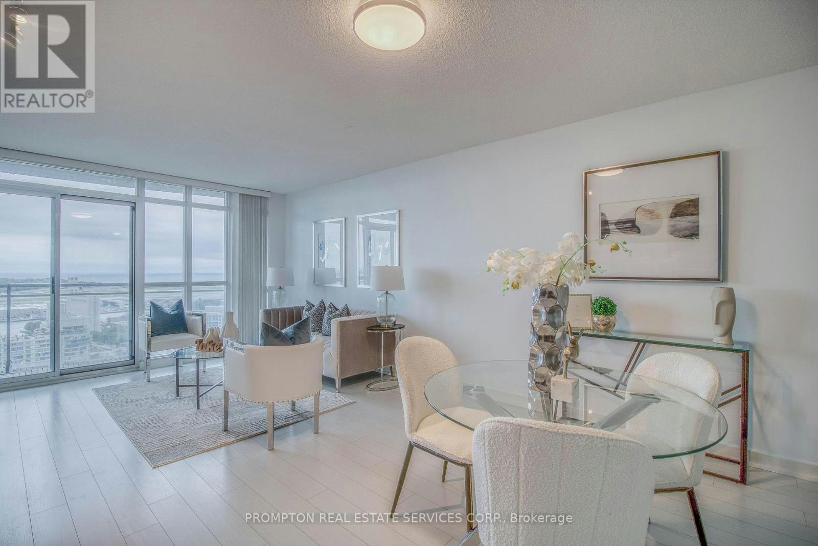 2208-21 Iceboat Terrace, Toronto, ON, M5V 4B1 - 7