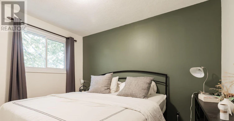 433 Woodfield Road, Toronto, ON, M4L 2X4 - 13