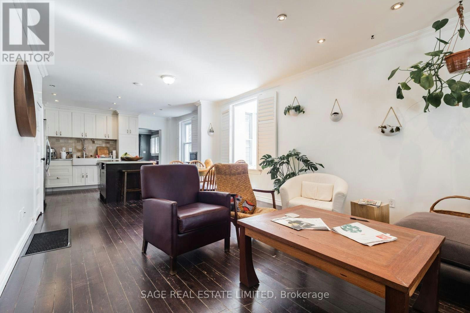 433 Woodfield Road, Toronto, ON, M4L 2X4 - 2