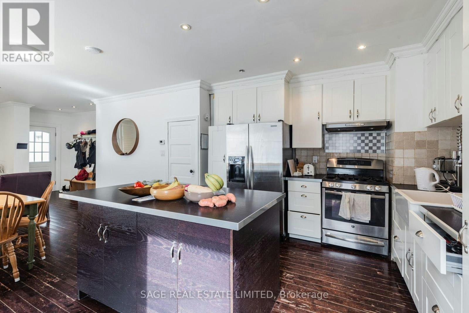 433 Woodfield Road, Toronto, ON, M4L 2X4 - 8