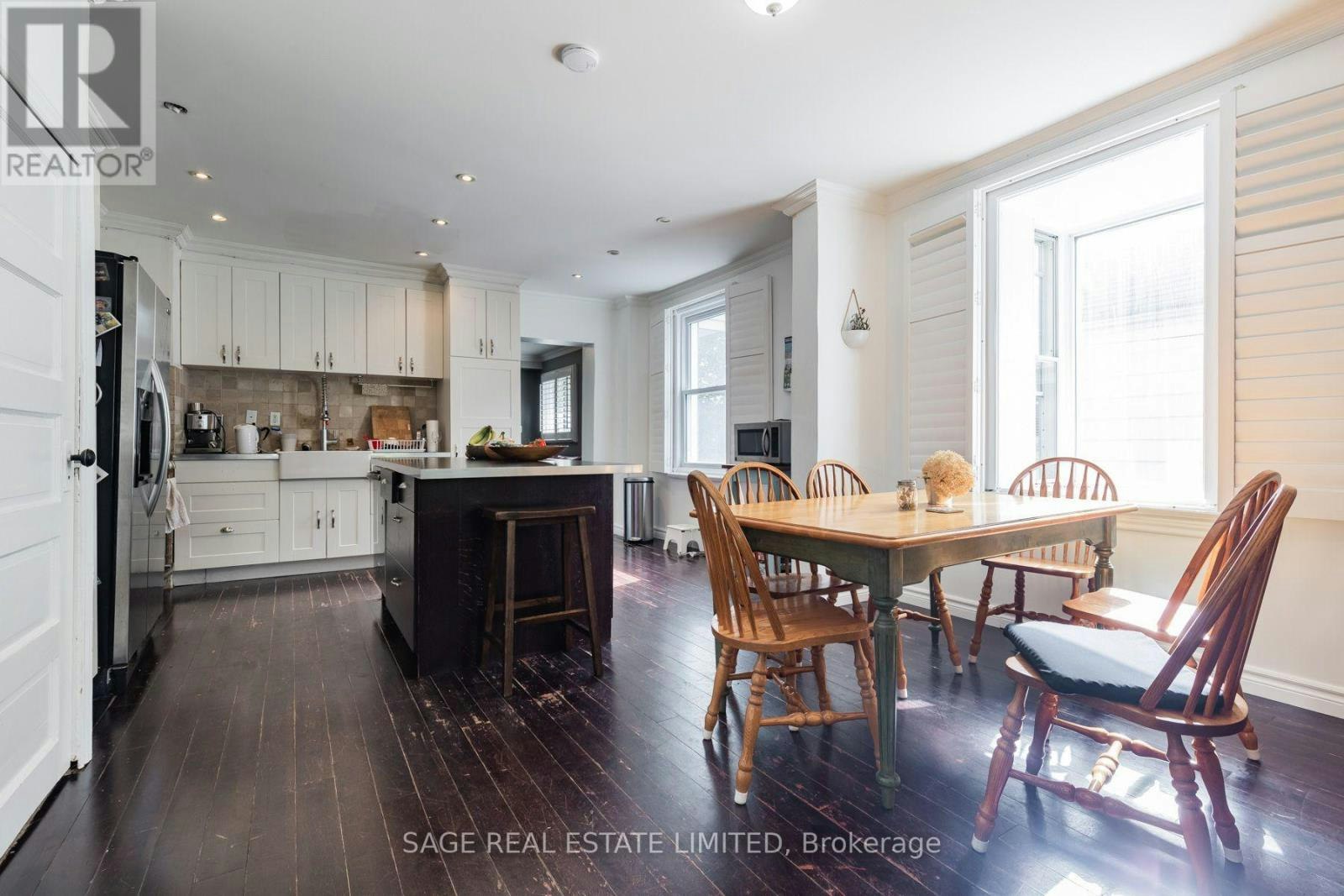 433 Woodfield Road, Toronto, ON, M4L 2X4 - 5