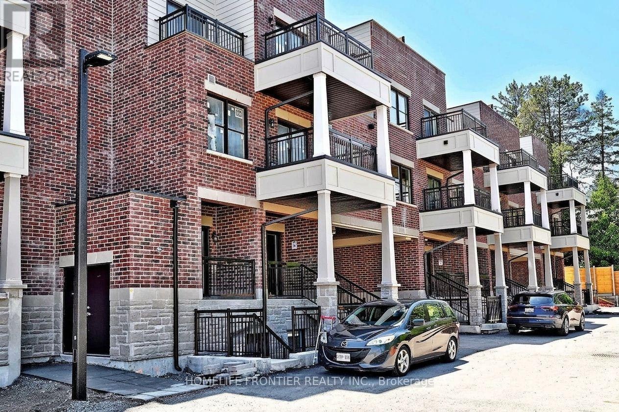 11B-15100 Yonge Street, Aurora, ON, L4G 4C8 - 4
