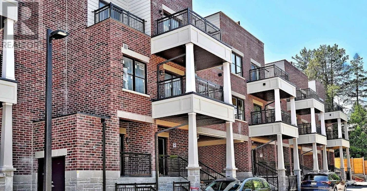 11B-15100 Yonge Street, Aurora, ON, L4G 4C8 - 4