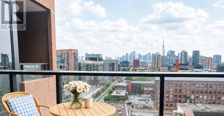 LPH 18-270 Dufferin Street, Toronto, ON, M6K 0H8