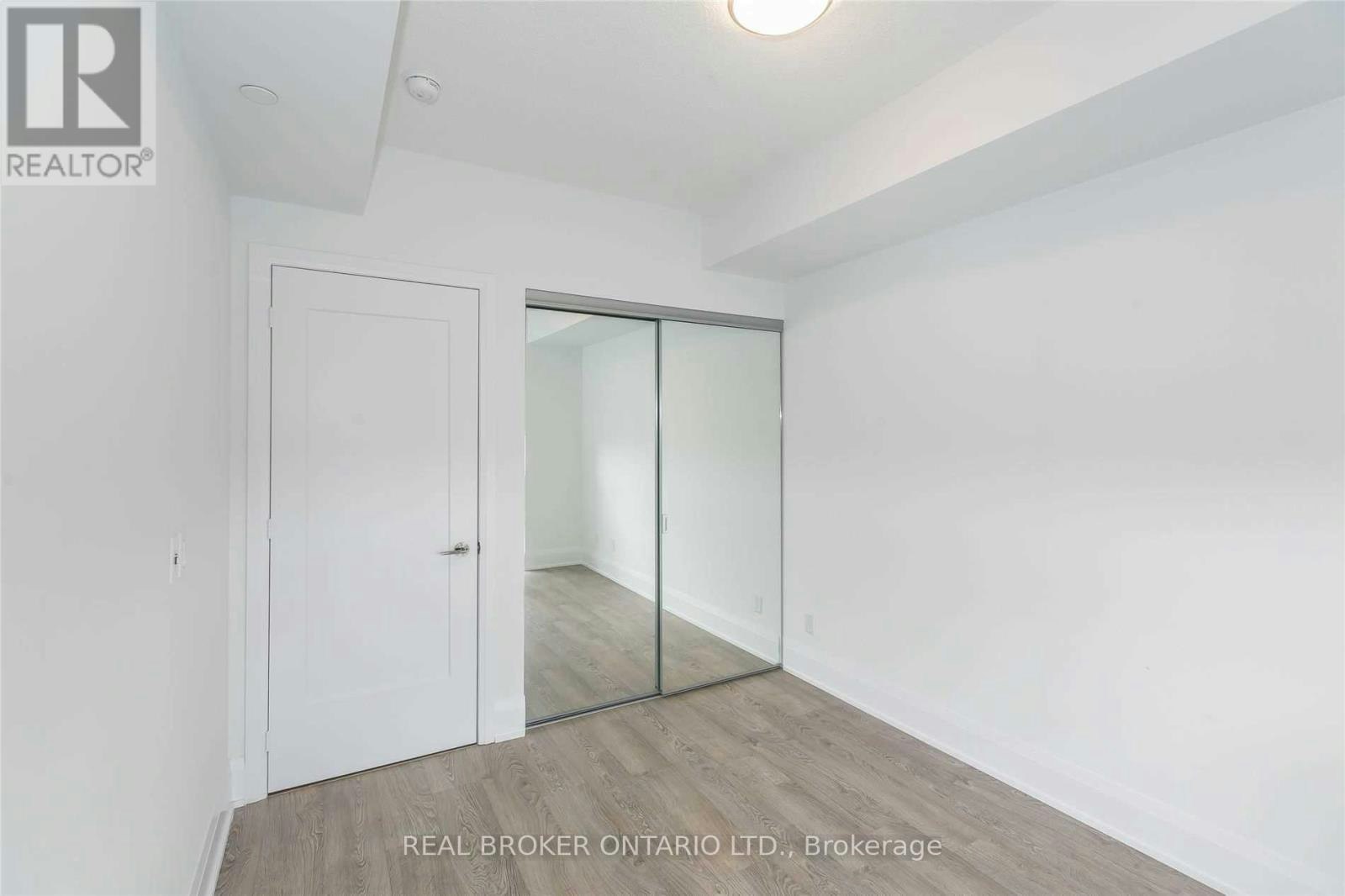 813-101 Erskine Avenue, Toronto, ON, M4P 0C5 - 14
